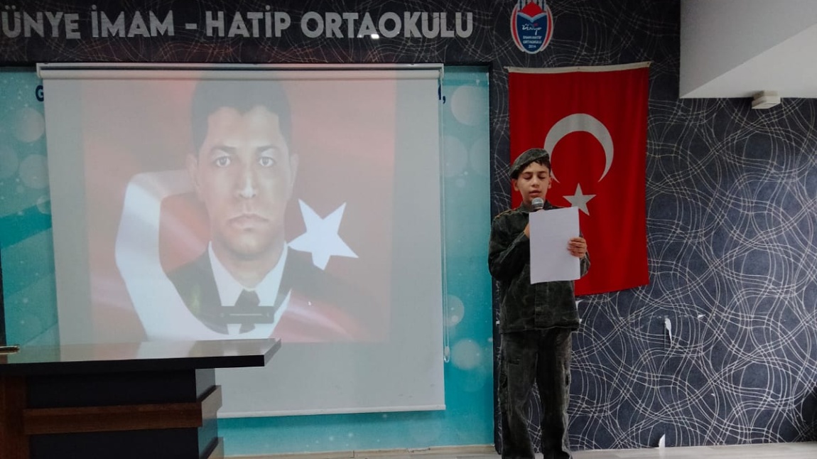 Okulumuzda 15 Temmuz Demokrasi ve Milli Birlik Günü Programı Yapıldı
